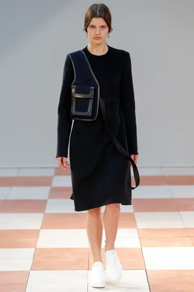 Look 3